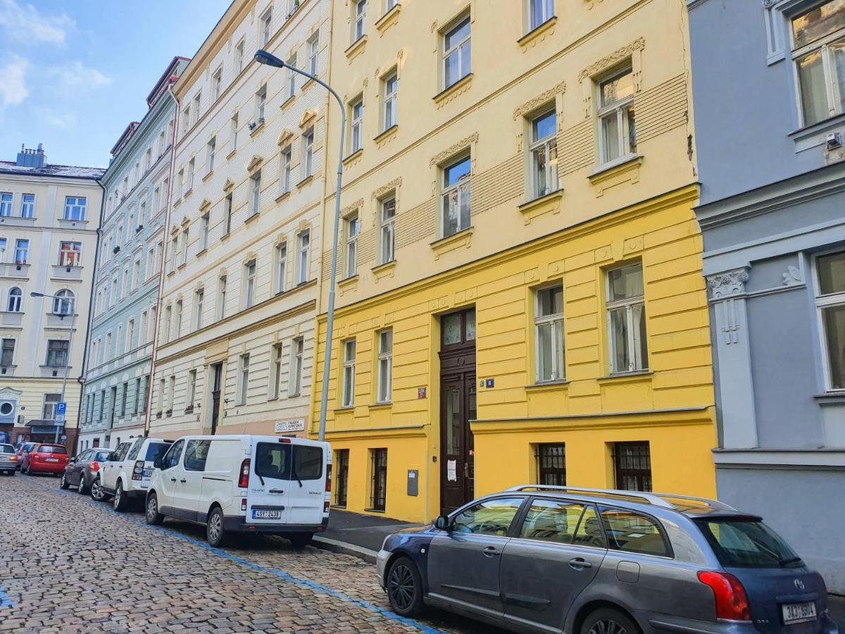 Apartment In The Center Of Prague Exterior photo