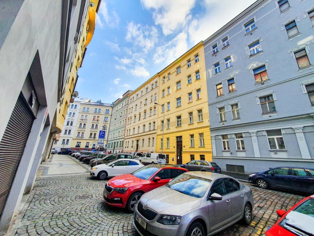 Apartment In The Center Of Prague Exterior photo